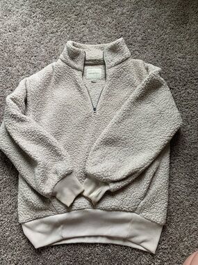 American Eagle Outfitters Cream Sherpa Quarter-Zip Jacket